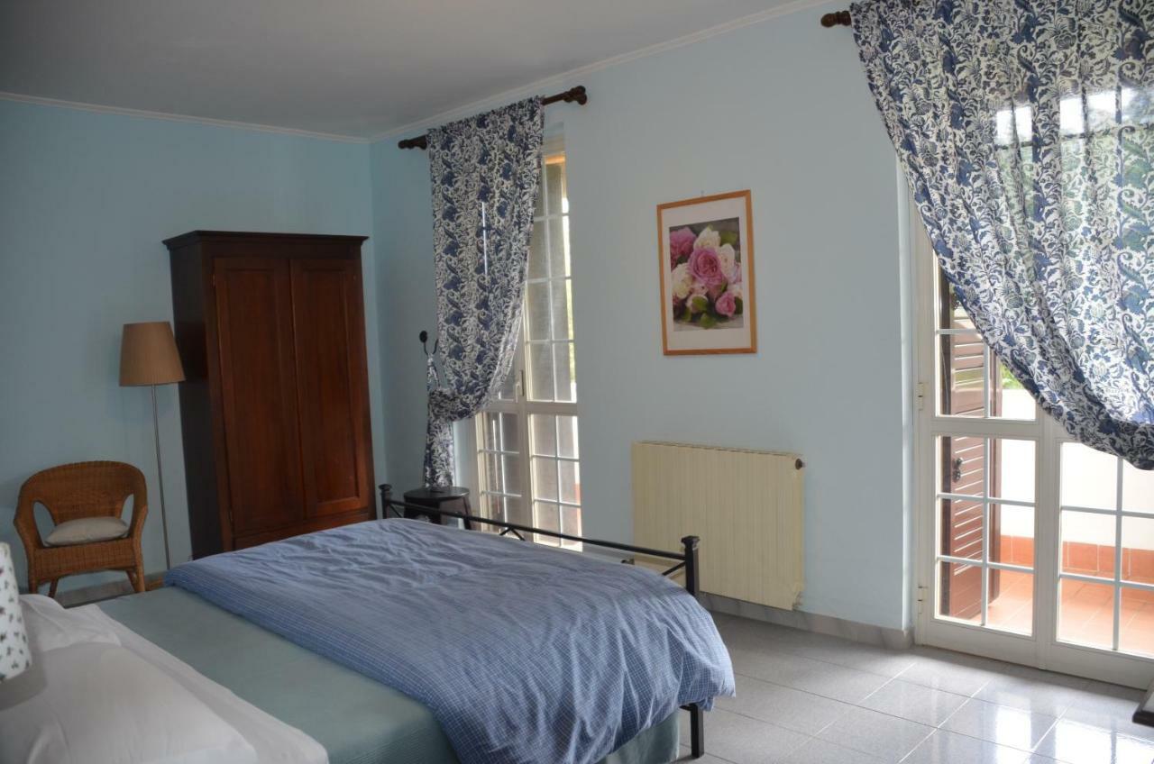 Hotel Il Grifo à Sabaudia Extérieur photo