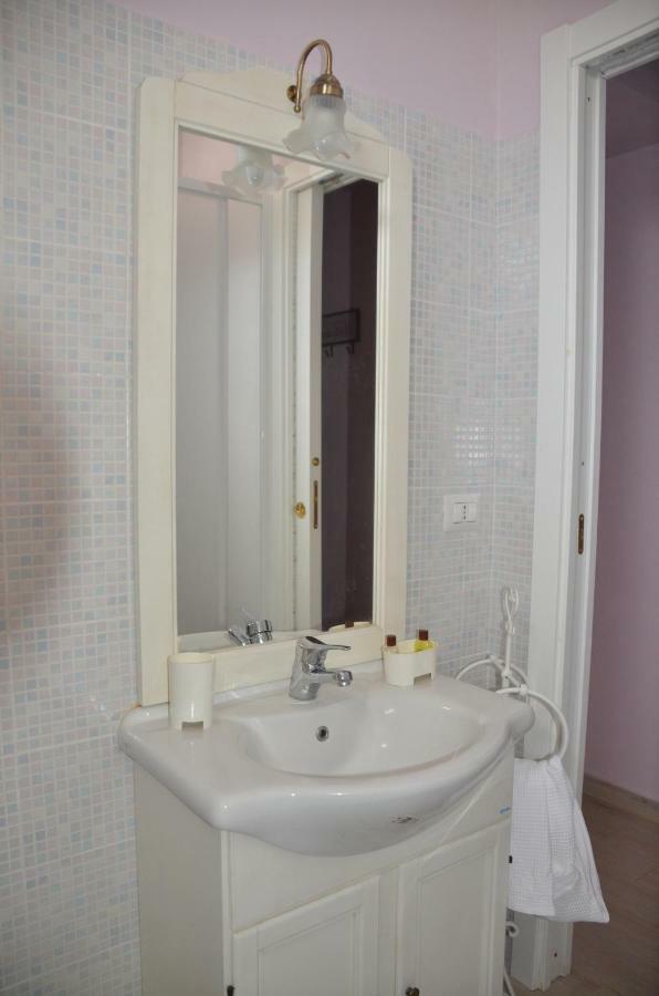 Hotel Il Grifo à Sabaudia Extérieur photo